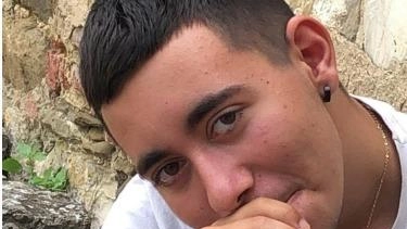 Lorenzo Bitossi, il diciassettenne rimasto vittima di un incidente con la moto Oggi il rientro della salma nella frazione dove abitava( foto da Facebook)