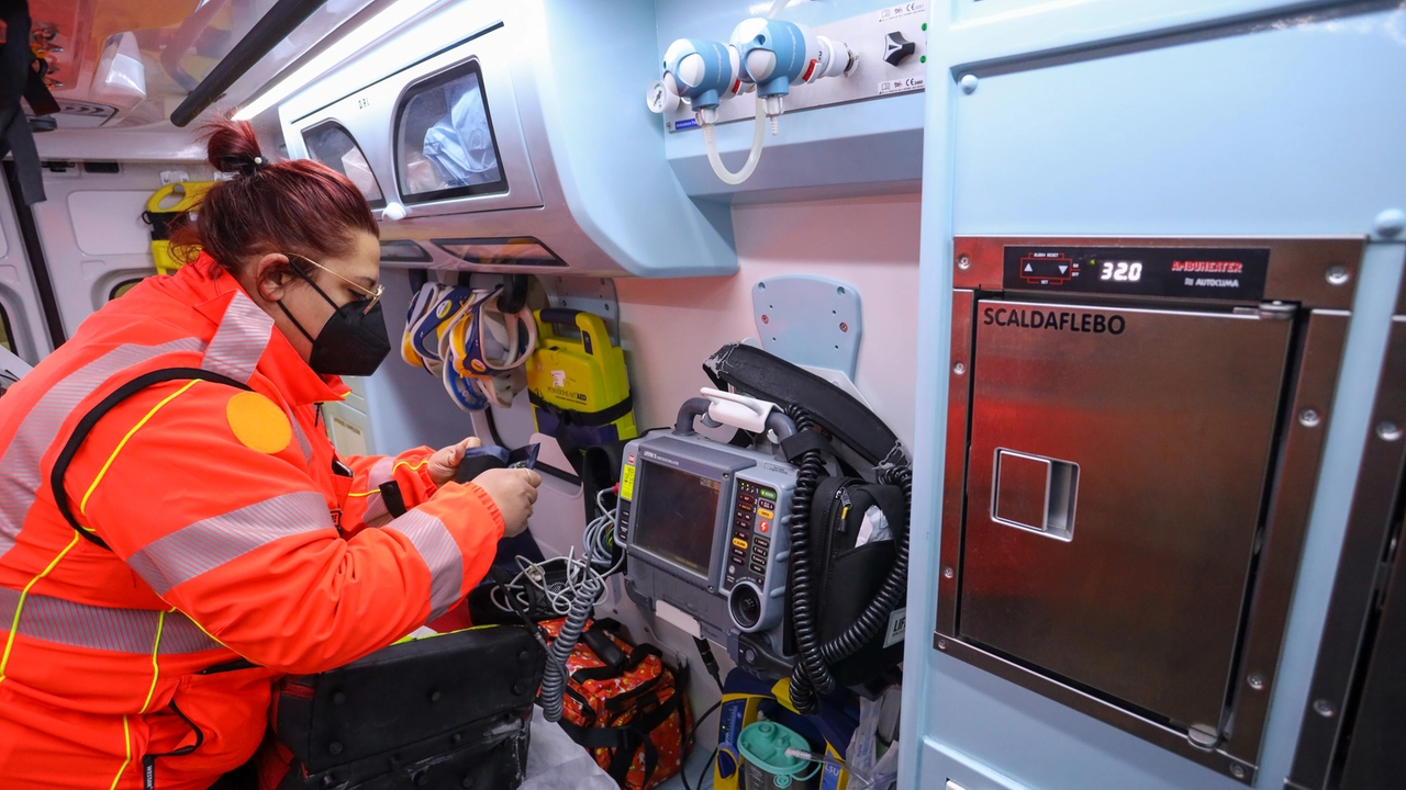 L'ambulanza sul posto (Foto di repertorio)