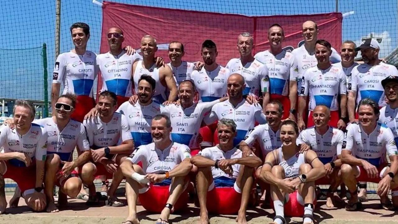 Fabia Maramotti ottiene il secondo posto femminile e il titolo toscano al triathlon olimpico di Marina di Grosseto. Fabia Maramotti ottiene il secondo posto femminile e il titolo toscano al triathlon olimpico di Marina di Grosseto.