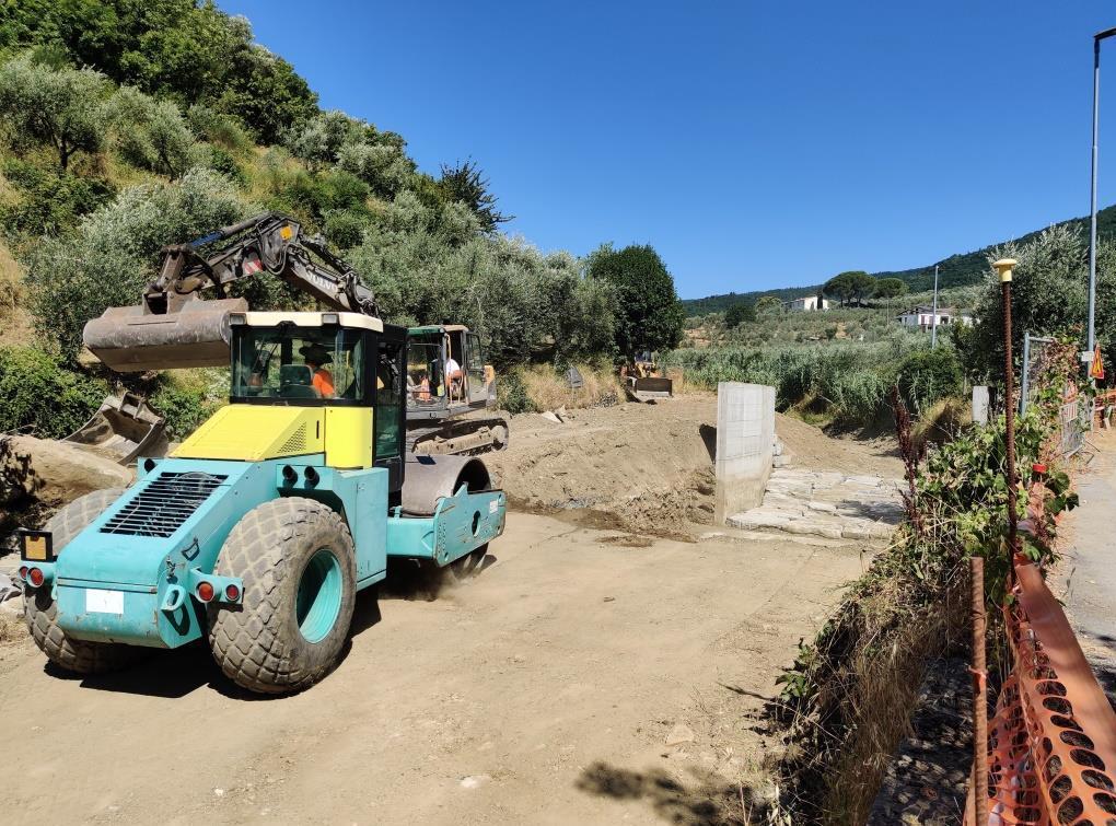 Nuovo ponte sul Settola. Parte la seconda fase dei lavori. Stop al traffico: ecco i divieti Nuovo ponte sul Settola. Parte la seconda fase dei lavori. Stop al traffico: ecco i divieti