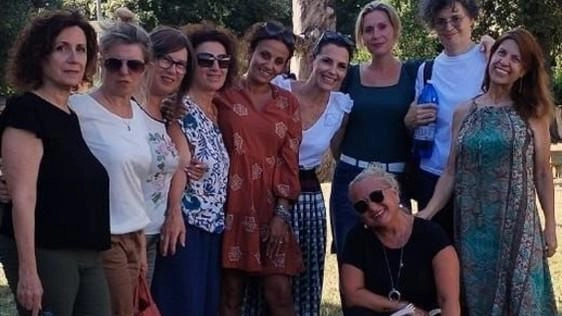 Le maestre dell’Infanzia di via dei Mille con Sofia Capuano dell’ufficio scuola del Comune e la dirigente del Banti Laura Cascianini