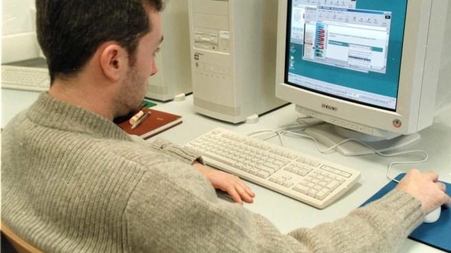 Un addetto alla contabilità a Pisa con contratto a tempo determinato, un installatore tecnico a Lucca, un carpentiere... Un addetto alla contabilità a Pisa con contratto a tempo determinato, un installatore tecnico a Lucca, un carpentiere...