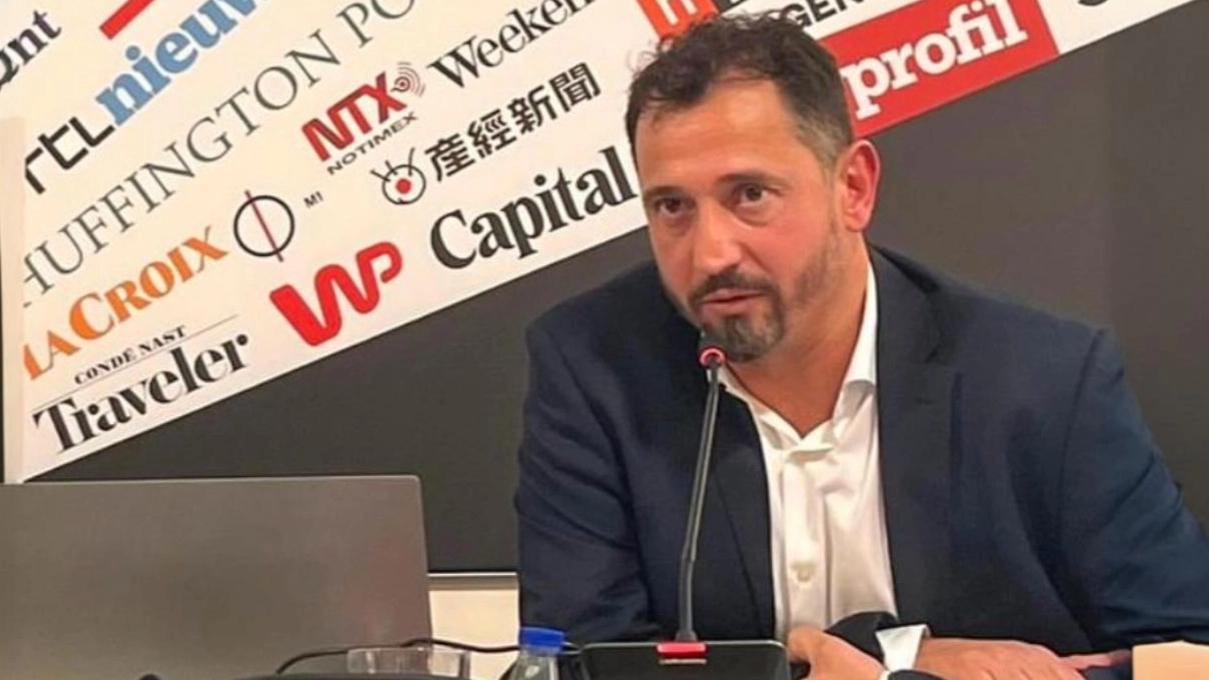 Il giornalista Raffaele Capparelli, autore del libro “Come si racconta la sostenibilità" Il giornalista Raffaele Capparelli, autore del libro “Come si racconta la sostenibilità"