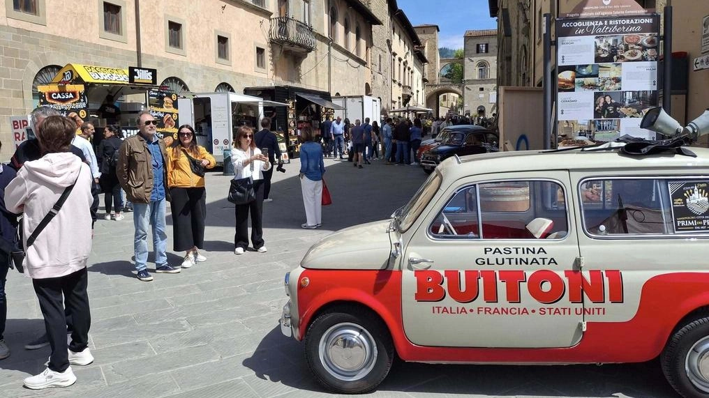 Numerosi visitatori anche nella giornata di domenica hanno preso d’assalto il centro Numerosi visitatori anche nella giornata di domenica hanno preso d’assalto il centro