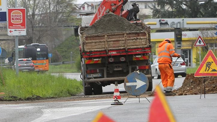 Il cantiere va avanti Il cantiere va avanti