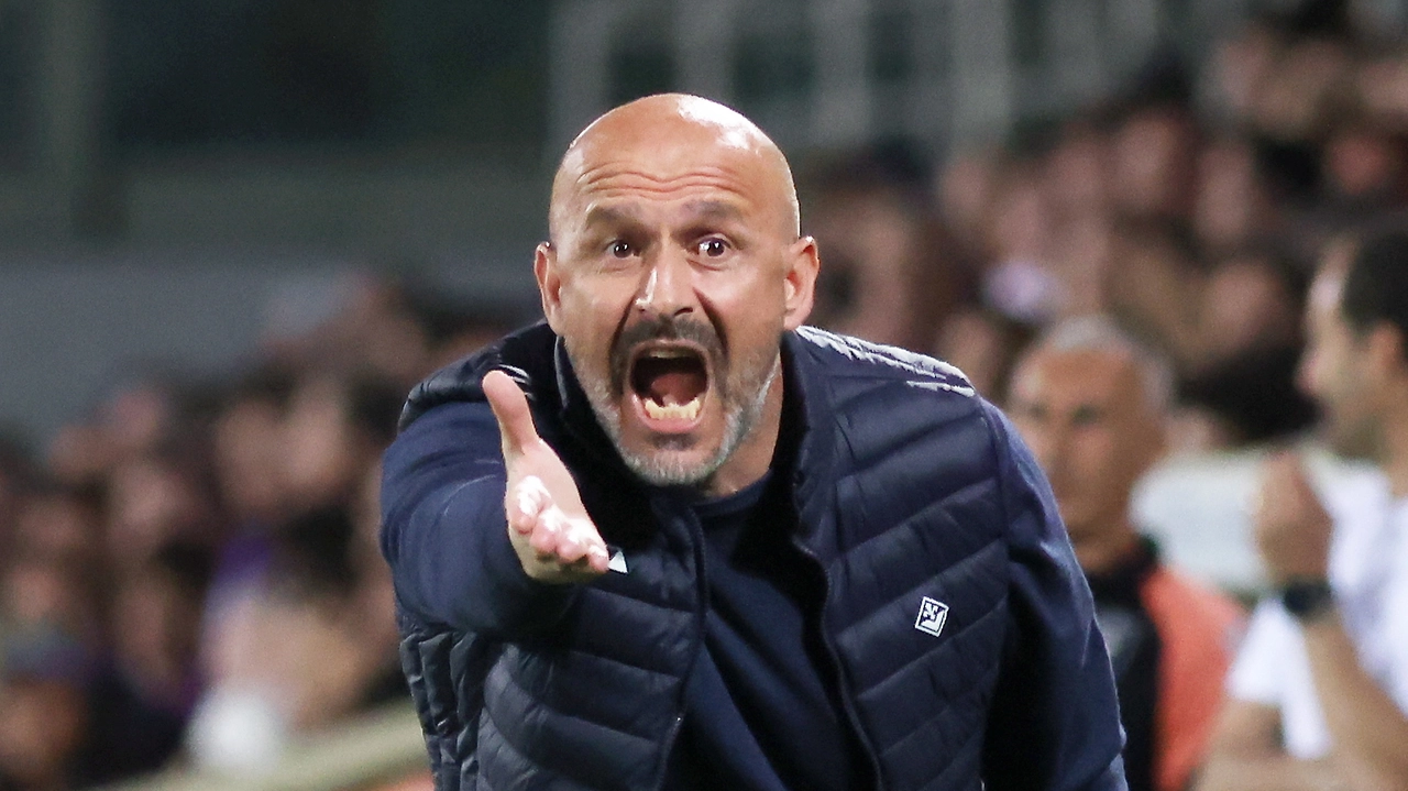 Vincenzo Italiano tornerà domani da ex, per la prima volta, allo stadio Franchi Vincenzo Italiano tornerà domani da ex, per la prima volta, allo stadio Franchi