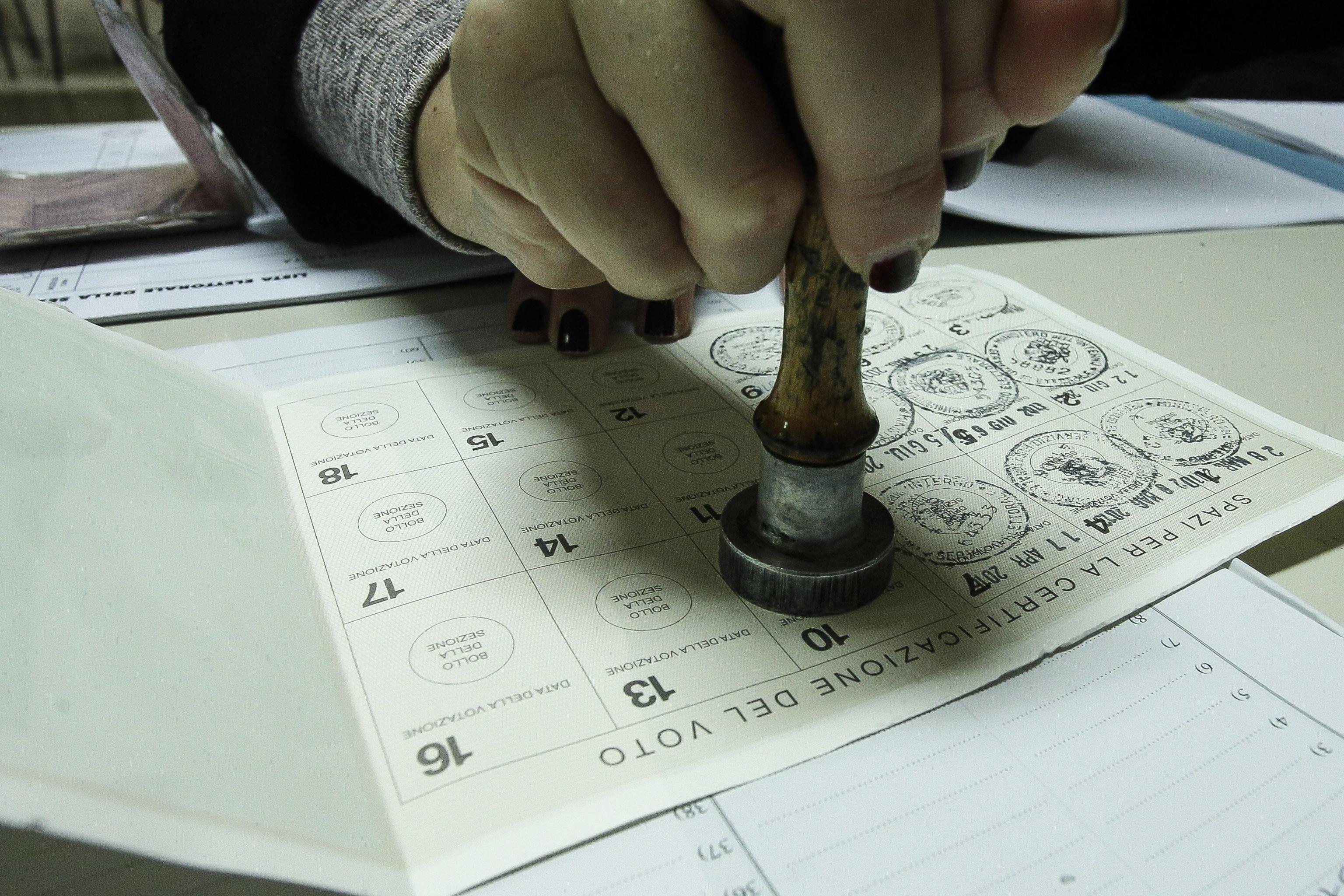 Referendum, dove e quando ritirare la tessera elettorale a Firenze Referendum, dove e quando ritirare la tessera elettorale a Firenze