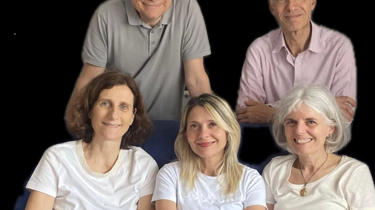 Il Nuovo Quintetto Boccherini con Marco Fiorini e Biancamaria Rapaccini ai violini, Elisa Ardinghi alla viola, Pietro Bosna e Alessandra Montani al violoncello Il Nuovo Quintetto Boccherini con Marco Fiorini e Biancamaria Rapaccini ai violini, Elisa Ardinghi alla viola, Pietro Bosna e Alessandra Montani al violoncello