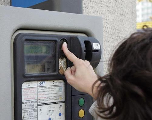 https://www.lanazione.it/image-service/view/acePublic/alias/contentid/NDE5ZGQzNDQtNjU5MC00/0/rivoluzione-nei-parcheggi-adesso-arriva-easypark-la-sosta-si-paga-con-lapp.jpeg?f=1.90:1&w=1200