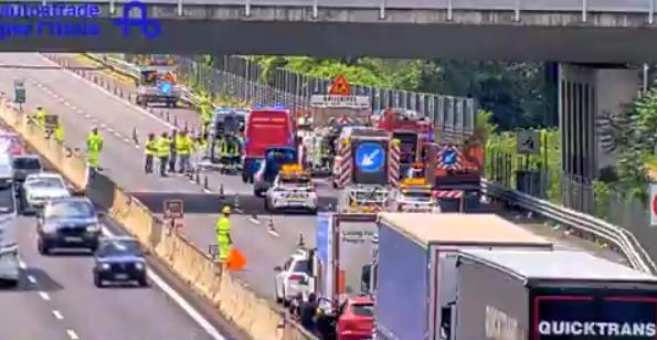 grave incidente in autostrada tratto chiuso e traffico bloccato da Lanazione.it grave incidente in autostrada tratto chiuso e traffico bloccato