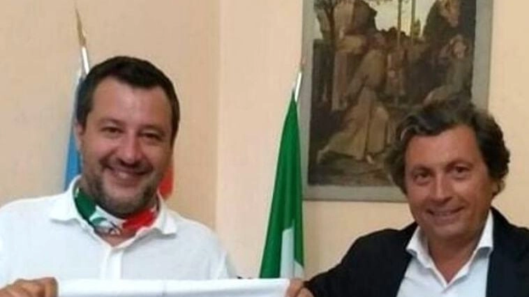 Mario Agnelli, sindaco di Castiglion Fiorentino, con i Matteo Salvini