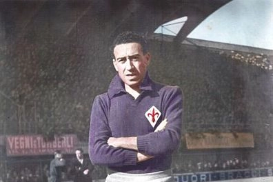 Romeo Menti in maglia viola