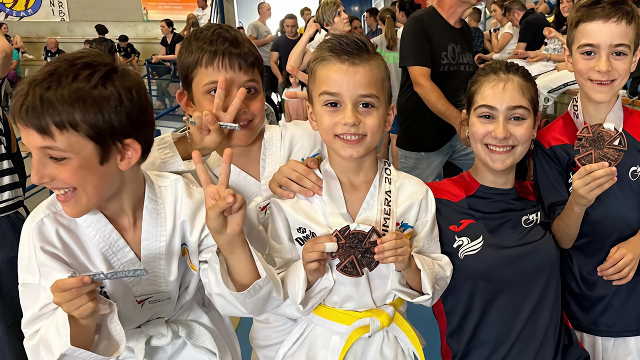 Bambini sul tatami di allenamento