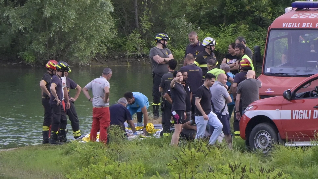 Il piccolo con il padre si trovavano nella zona della spiaggia della Cavallina Il piccolo con il padre si trovavano nella zona della spiaggia della Cavallina