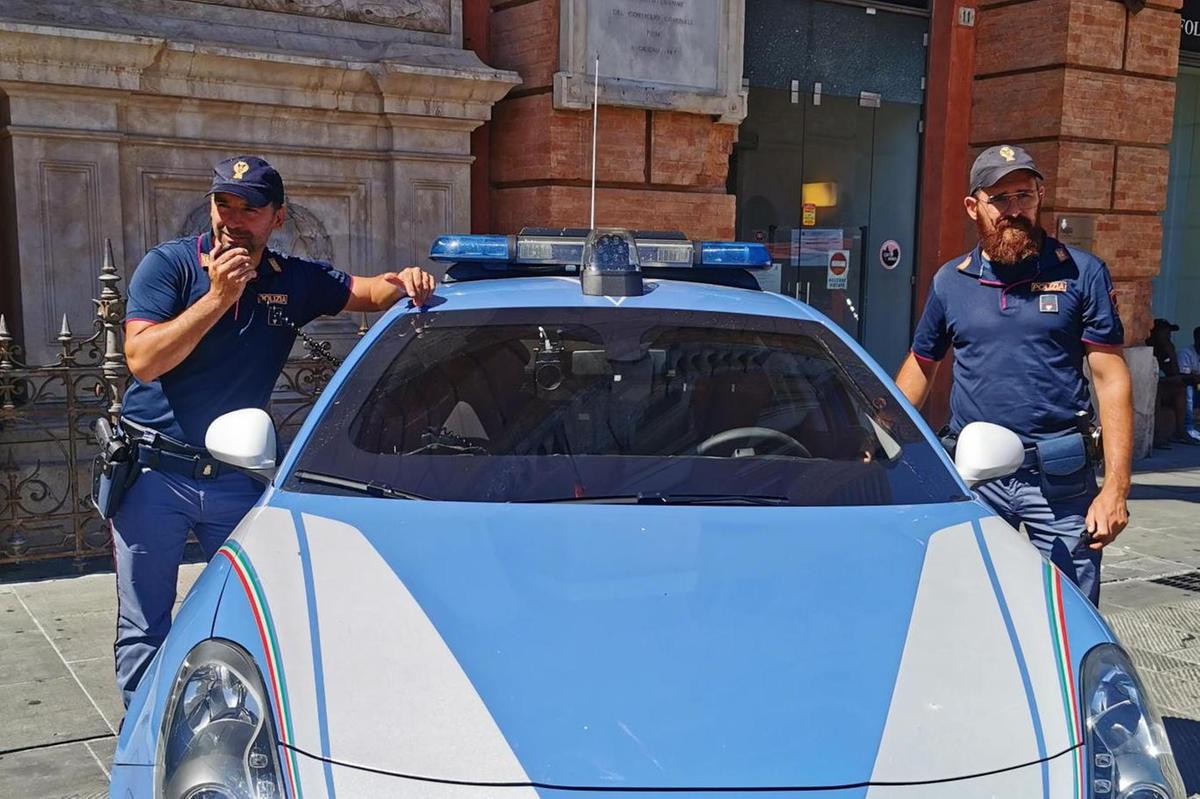 Denunciati “Bonnie & Clyde“. Rubano il computer al fratello di lei: scoperti