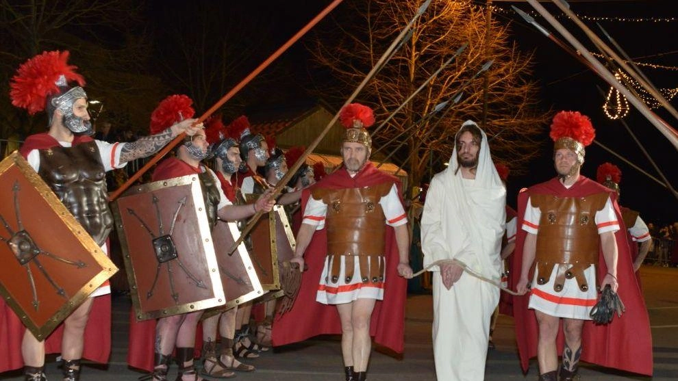 Un momento della processione a Comeana negli anni passati