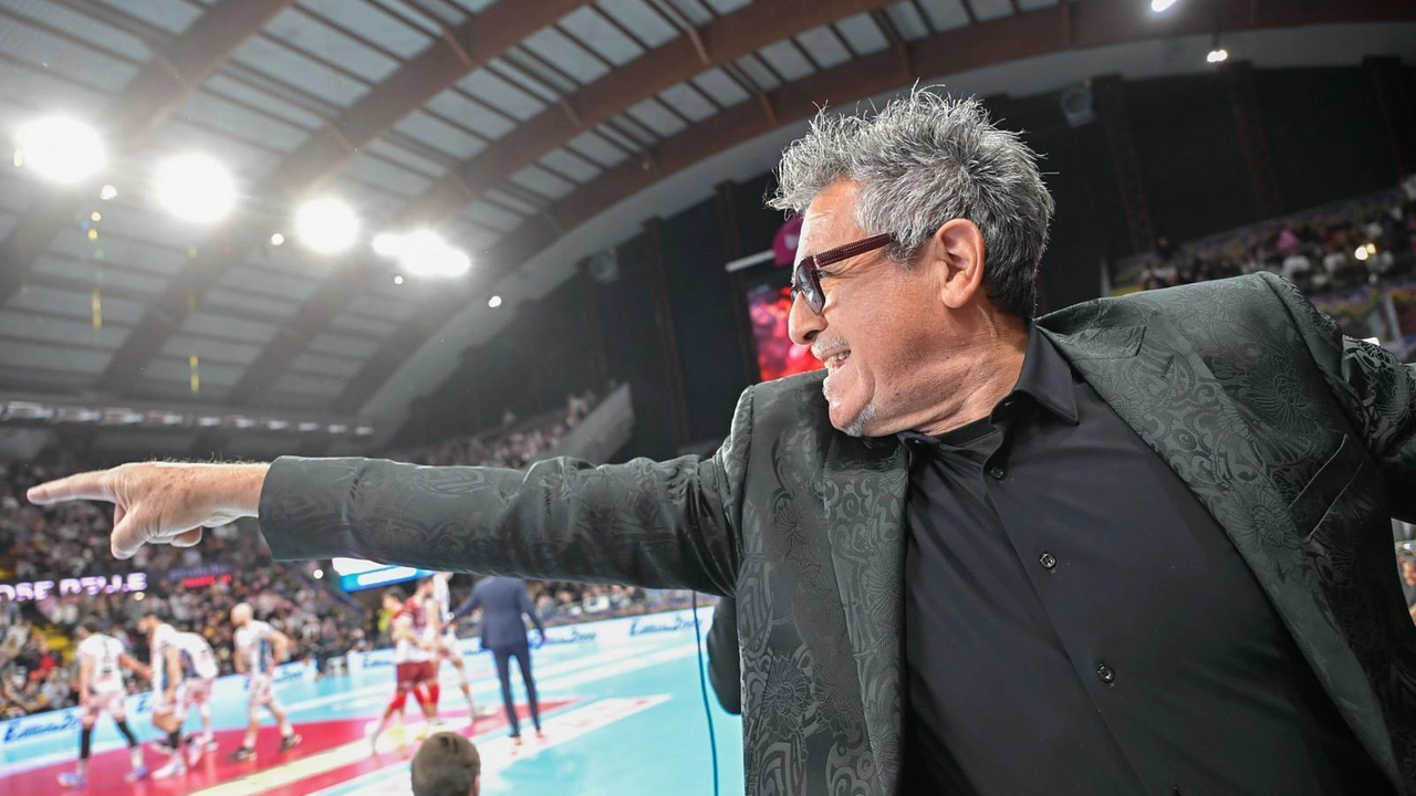 PERUGIA - Premiare i tifosi per la loro fedeltà e per il loro amore, è così che la Sir Susa... PERUGIA - Premiare i tifosi per la loro fedeltà e per il loro amore, è così che la Sir Susa...