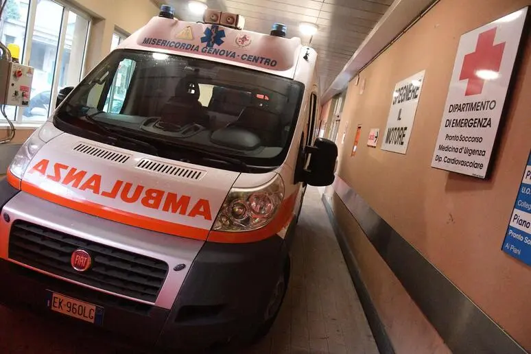Scontro tra scooter e auto a San Concordio, grave una donna: portata a Cisanello