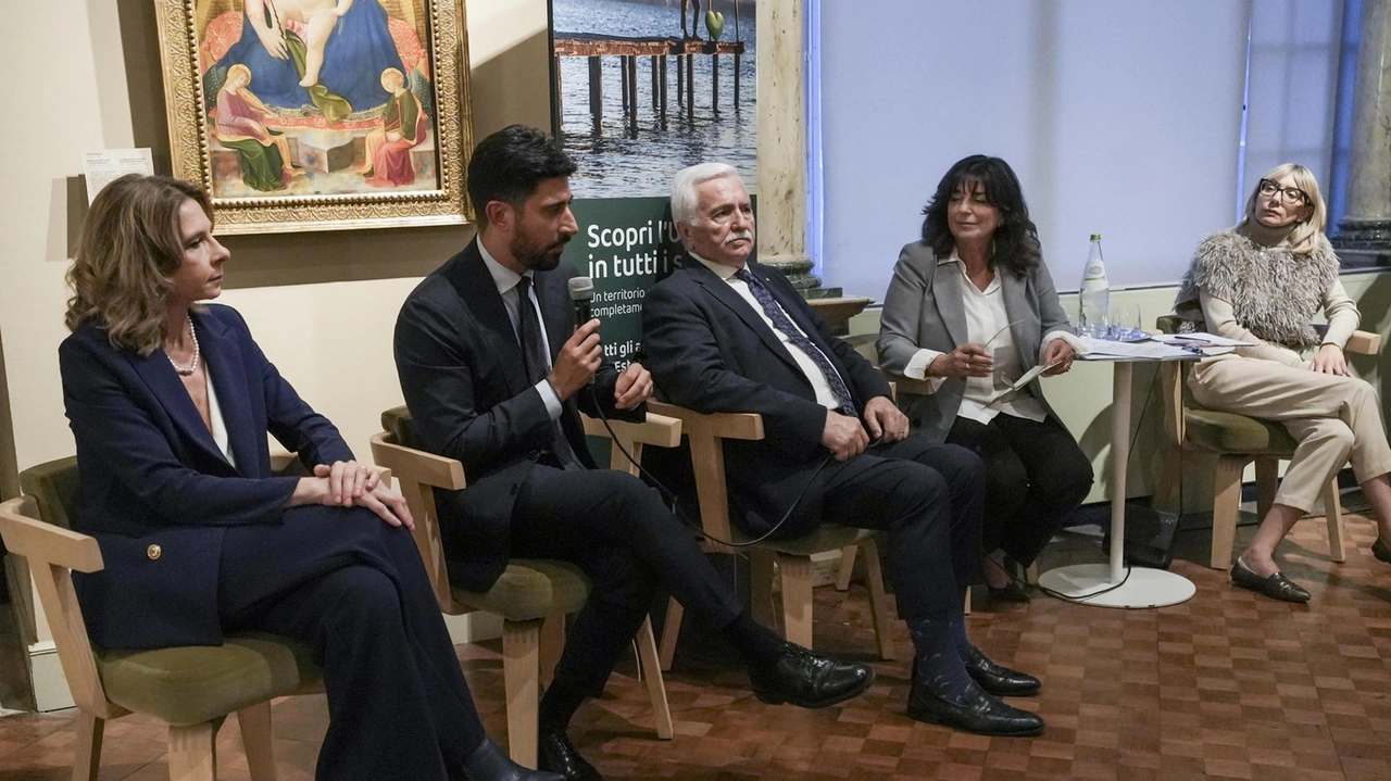 A Milano l’assessore regionale Simona Meloni lancia la campagna di promozione turistica nazionale per la stagione estiva A Milano l’assessore regionale Simona Meloni lancia la campagna di promozione turistica nazionale per la stagione estiva