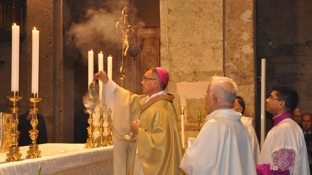 In duomo si è invece svolto regolarmente il programma religioso In duomo si è invece svolto regolarmente il programma religioso
