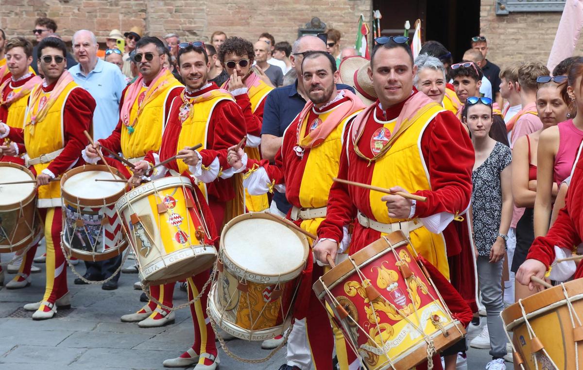 Il trionfo del Valdimontone. La gioia e l’emozione. Oggi si decide sul corteo, sabato la data più probabile Il trionfo del Valdimontone. La gioia e l’emozione. Oggi si decide sul corteo, sabato la data più probabile