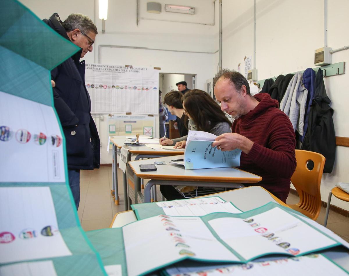 Regione, decine di nomi in lizza. Ecco il quadro lista per lista. Ultima giornata al cardiopalma Regione, decine di nomi in lizza. Ecco il quadro lista per lista. Ultima giornata al cardiopalma