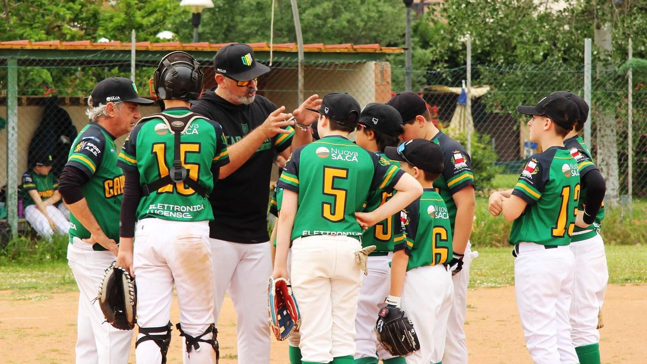 Sabato, gli Under 15 dei coach Modestino e Perra di scena sul diamante di Monteriggioni hanno dato vita ad una partita avvincente e combattuta Sabato, gli Under 15 dei coach Modestino e Perra di scena sul diamante di Monteriggioni hanno dato vita ad una partita avvincente e combattuta