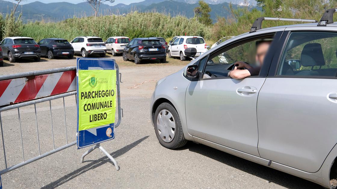 Il caos dei parcheggi. “Pochi gli stalli gratuiti, il mare così è un lusso” Il caos dei parcheggi. “Pochi gli stalli gratuiti, il mare così è un lusso”