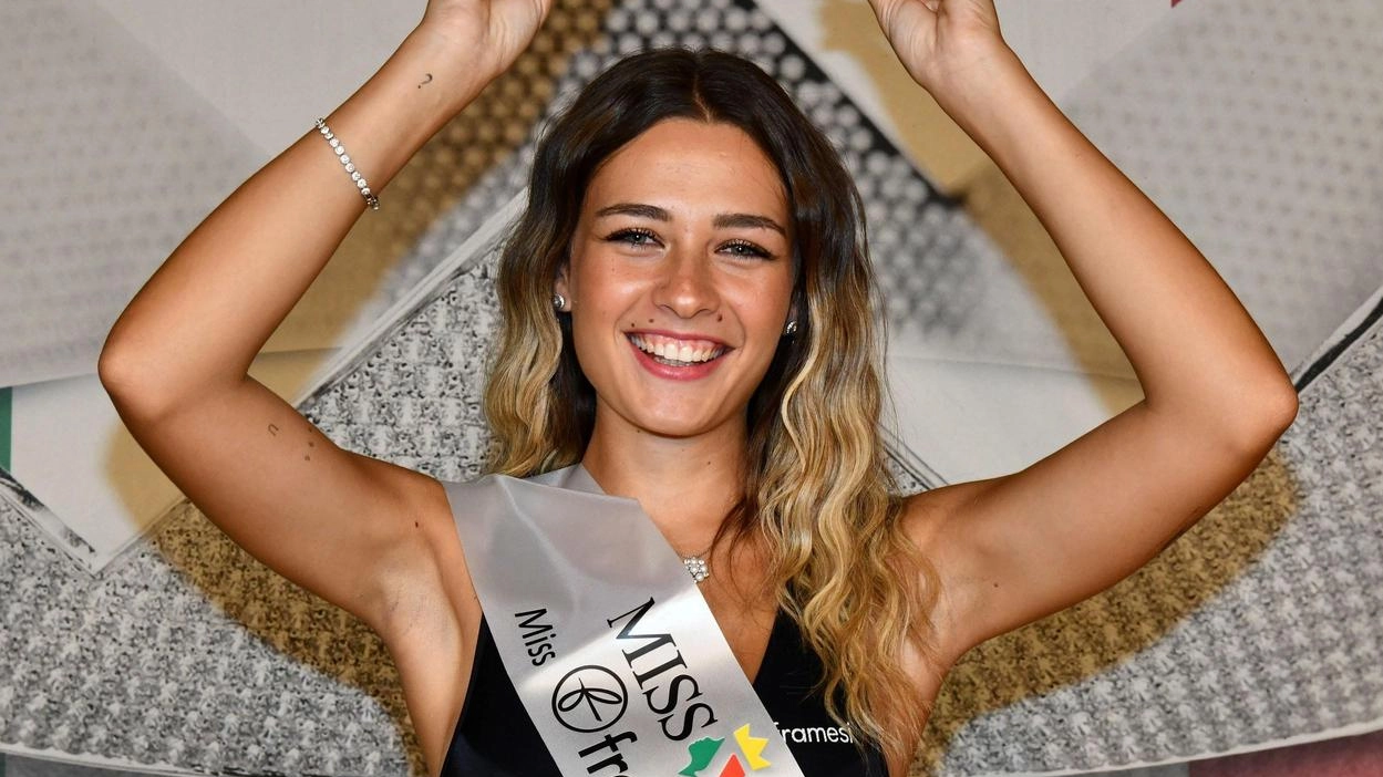 Non è stata solamente una passerella di bellezza ma un’autentica festa popolare che si è fusa con le celebrazioni della...