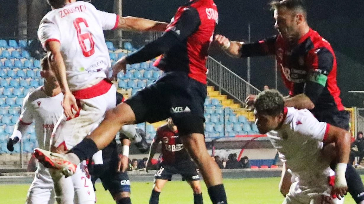 Il Gubbio affronta l'Ascoli in Serie C: i bianconeri in crisi nonostante una rosa di valore. La delusione dei tifosi marchigiani e le aspettative deludenti. Il Gubbio affronta l'Ascoli in Serie C: i bianconeri in crisi nonostante una rosa di valore. La delusione dei tifosi marchigiani e le aspettative deludenti.