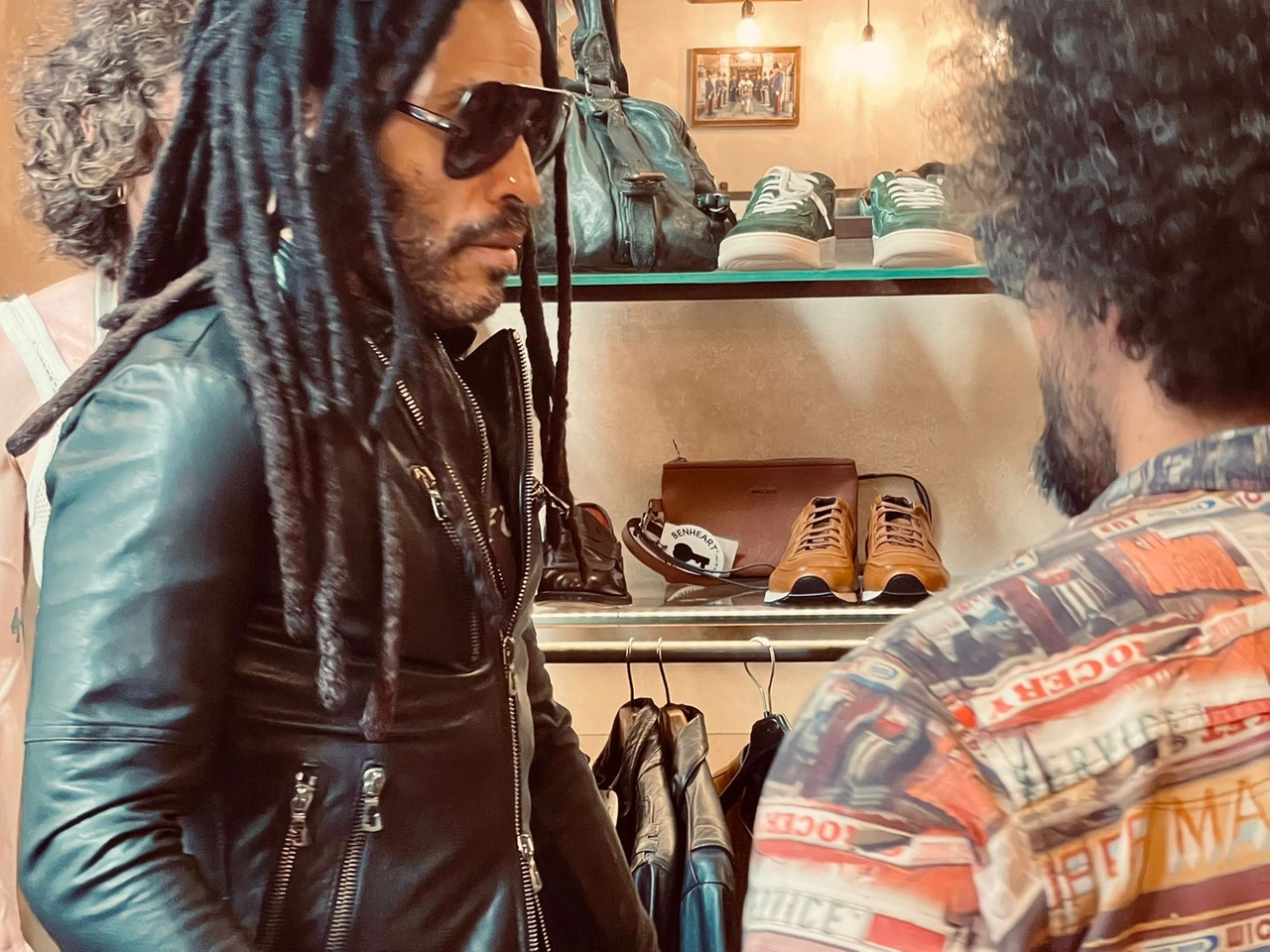Lenny Kravitz fa shopping da Benheart