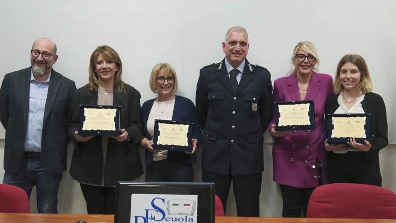 Donne, le celebrazioni non bastano: "Il violento? E’ un uomo comune"