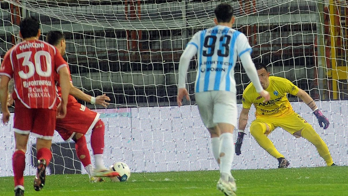 Il rigore trasformato da Matos per il 2-0