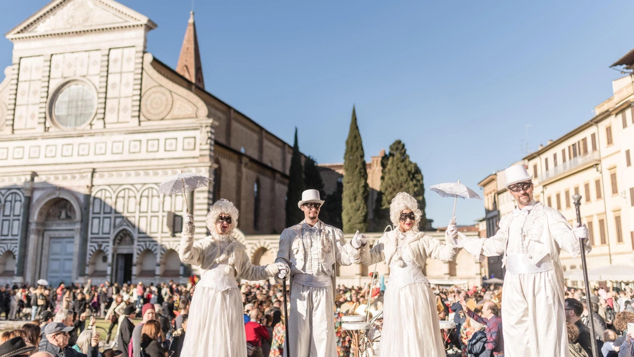 Questo fine settimana torna il Carnevale di Firenze con due momenti imperdibili: il Gran Ballo ’Regine a Palazzo’. e la parata di Carnevale Questo fine settimana torna il Carnevale di Firenze con due momenti imperdibili: il Gran Ballo ’Regine a Palazzo’. e la parata di Carnevale