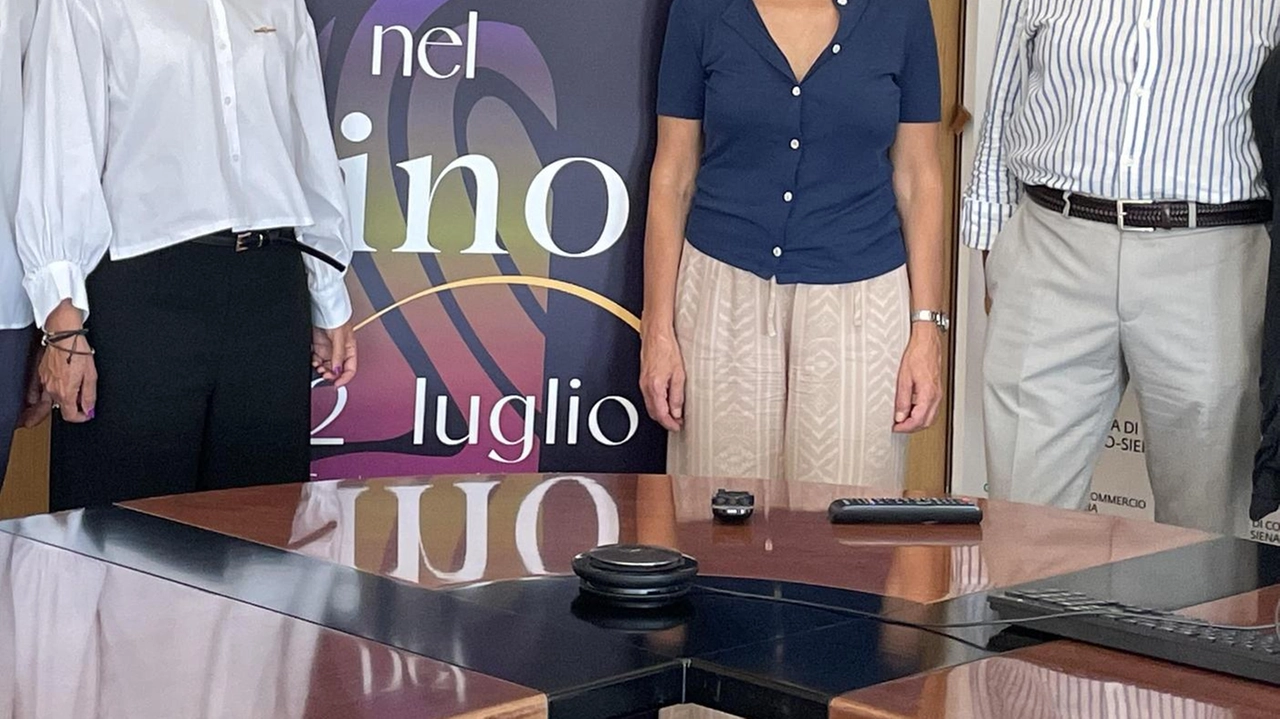 Un format innovativo, che mette al centro la possibilità di comprare direttamente le bottiglie dalle aziende presenti: è il... Un format innovativo, che mette al centro la possibilità di comprare direttamente le bottiglie dalle aziende presenti: è il...