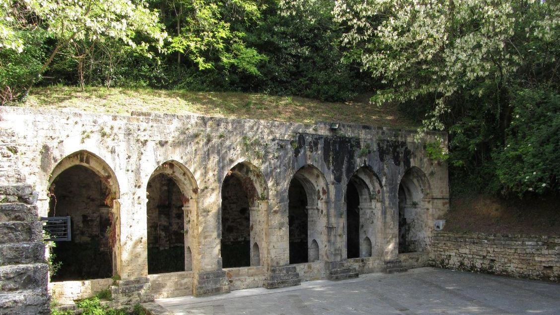 Fonte delle Fate:. il restauro e la messa in sicurezza si uniscono alla riqualificazione dei percorsi di collegamento Fonte delle Fate:. il restauro e la messa in sicurezza si uniscono alla riqualificazione dei percorsi di collegamento