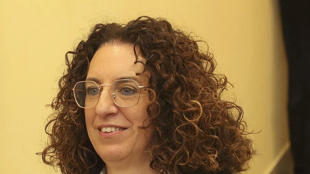 Tutto come da tradizione: i priori si sono riuniti dopo l’estrazione a sorte delle Contrade di luglio anche per estrarre... Tutto come da tradizione: i priori si sono riuniti dopo l’estrazione a sorte delle Contrade di luglio anche per estrarre...