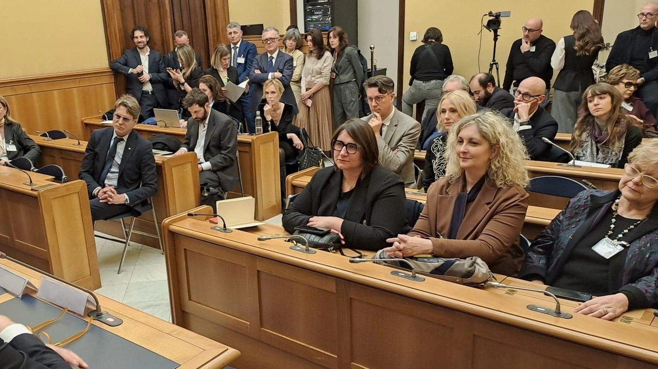 In prima fila da sinistra, Diana Toccafondi, Chiara Bartalini e Benedetta Squittieri In prima fila da sinistra, Diana Toccafondi, Chiara Bartalini e Benedetta Squittieri