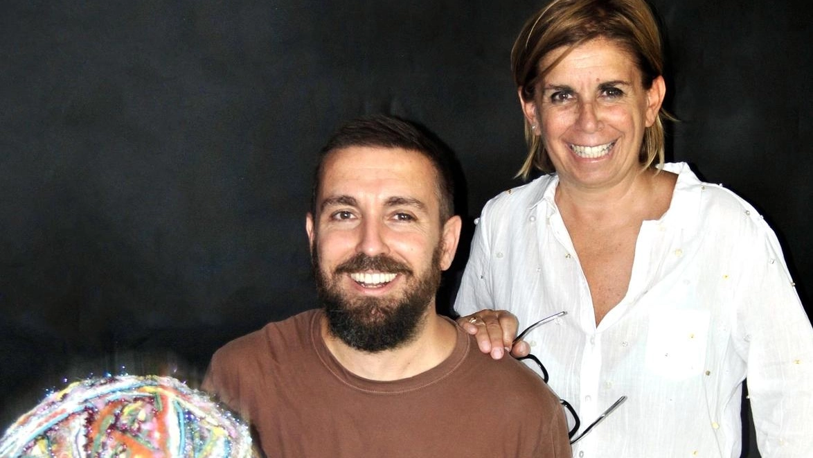 La prima puntata di un itinerario nelle aziende del sistema produttivo pratese. Barbara e Andrea Padrini portano avanti l’impresa fondata dal babbo. "Il distretto parallelo ci danneggia come immagine in generale di Prato" . La prima puntata di un itinerario nelle aziende del sistema produttivo pratese. Barbara e Andrea Padrini portano avanti l’impresa fondata dal babbo. "Il distretto parallelo ci danneggia come immagine in generale di Prato" .