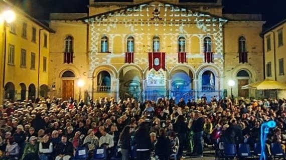 Da oggi a lunedì un calendario che prevede anche musica e conferenze . Un video mapping illuminerà la facciata della basilica di S. Maria delle Grazie. . Da oggi a lunedì un calendario che prevede anche musica e conferenze . Un video mapping illuminerà la facciata della basilica di S. Maria delle Grazie. .