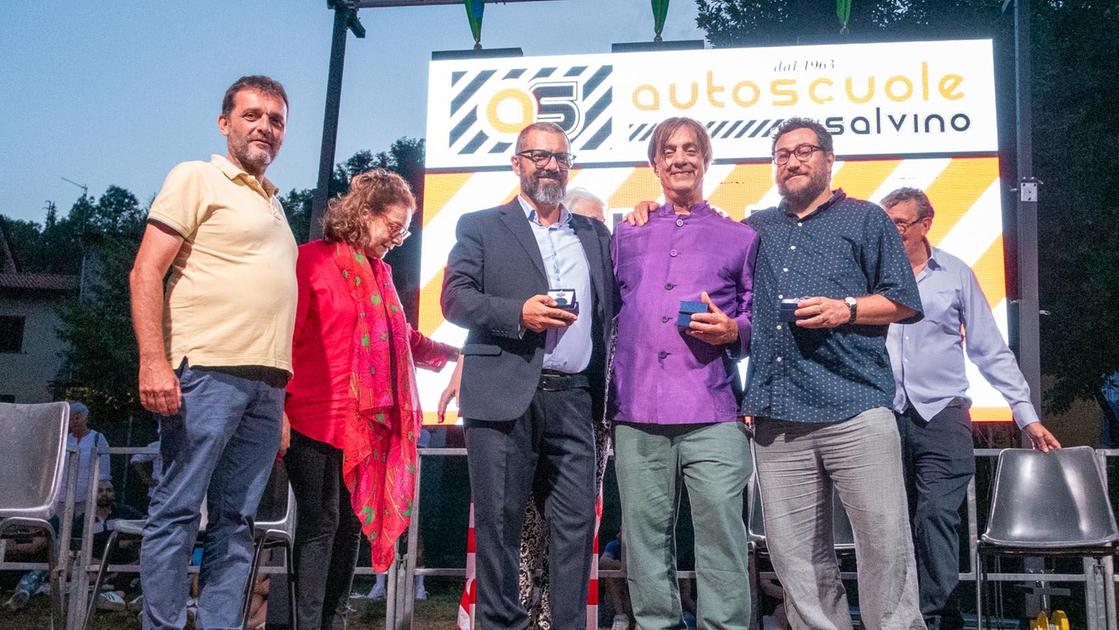Premio ‘Mister Wonderland’. Gallicano ricorda il figurinaio. Silvestro Zeffirino Poli Premio ‘Mister Wonderland’. Gallicano ricorda il figurinaio. Silvestro Zeffirino Poli