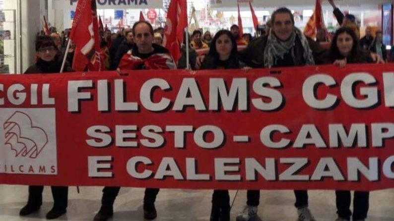 Una precedente protesta dei lavoratori Pam Panorama dei Gigli Una precedente protesta dei lavoratori Pam Panorama dei Gigli