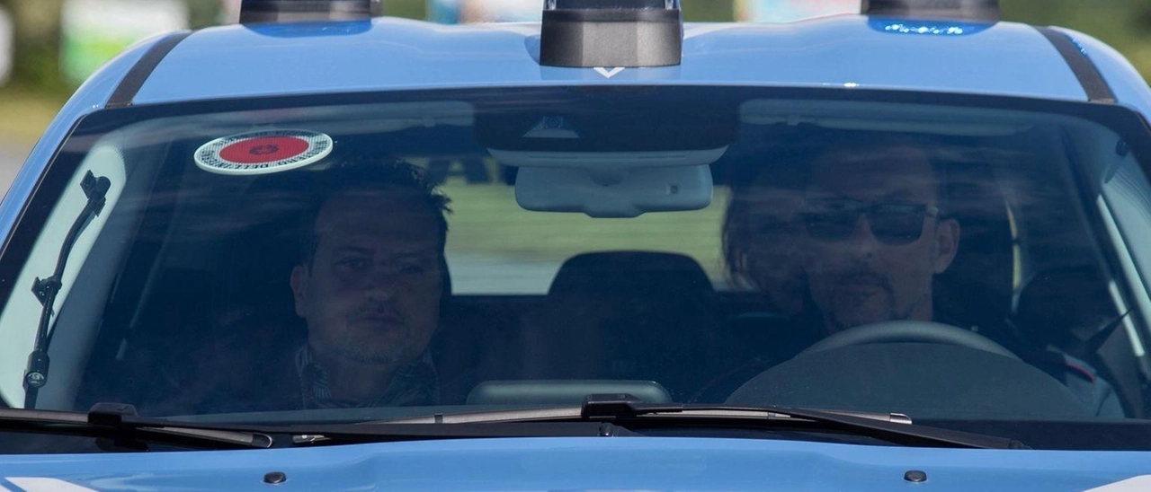Marito e moglie ladri. Denunciati dalla polizia