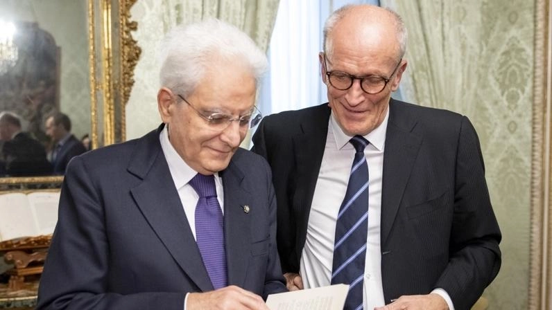 Il presidente Sergio Mattarella e il fondatore di Rondine Franco Vaccari