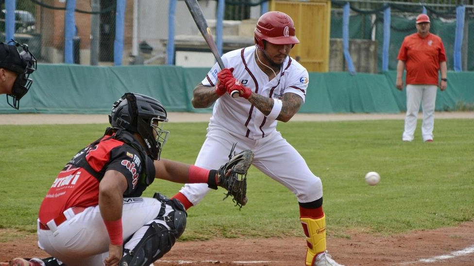 Il Bbc Grosseto supera 7-3 la Palfinger Reggio Emilia nella quarta di campionato, con un'ottima prova di Ettore Giulianelli. Il Bbc Grosseto supera 7-3 la Palfinger Reggio Emilia nella quarta di campionato, con un'ottima prova di Ettore Giulianelli.
