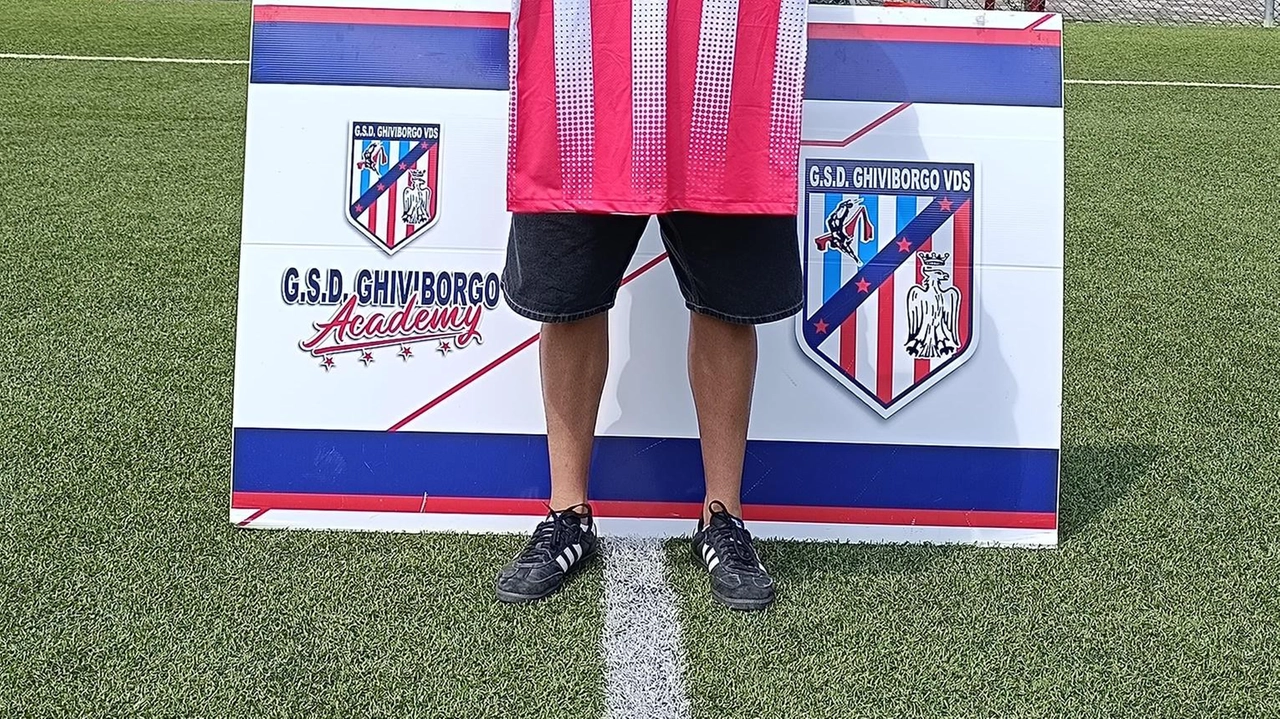 In un caldo pomeriggio di mezza estate, è iniziata lunedì la nuova avventura del GhiviBorgo nel campionato di serie D,...