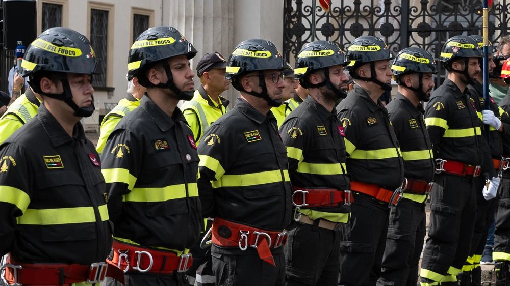Vigili del fuoco in Via Palestro Vigili del fuoco in Via Palestro