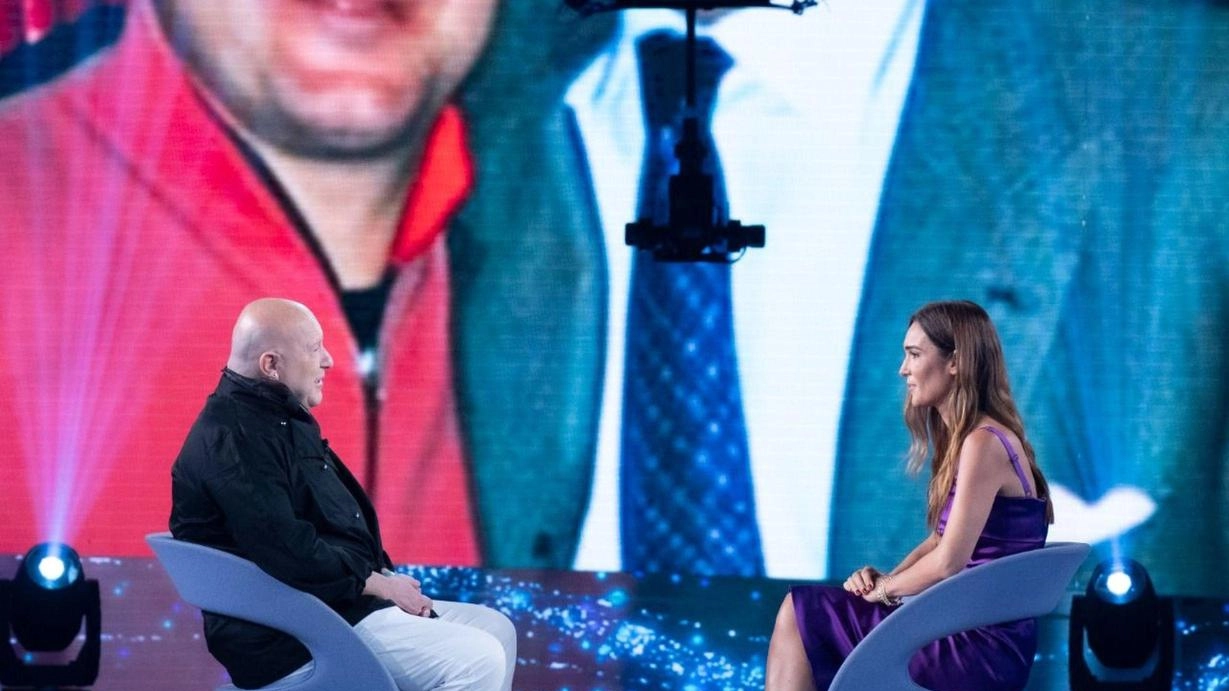 Figlio del conduttore a Verissimo: "Lasciamo che riposi in pace"