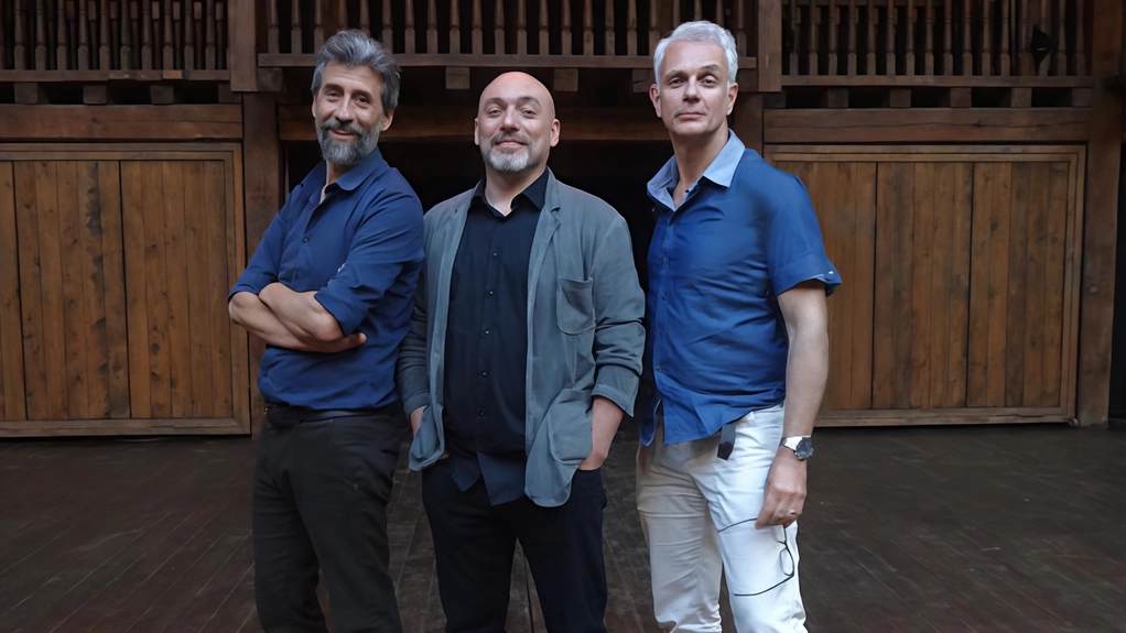 Il trio di attori composto da Fabrizio Checcacci, Roberto Andrioli e Lorenzo Degli Innocenti Il trio di attori composto da Fabrizio Checcacci, Roberto Andrioli e Lorenzo Degli Innocenti