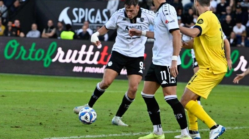 Pio Esposito a segno nel match al Picco contro il Modena Pio Esposito a segno nel match al Picco contro il Modena